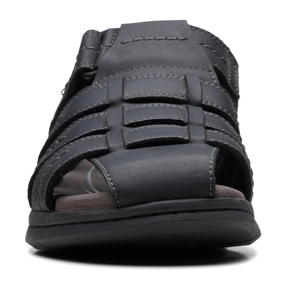Clarks Mens Walkford Fishermand Sandal in Black Tumbled Leather. 26171793 main image 4